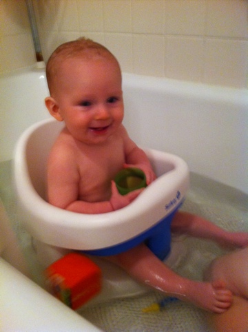 Bath time just got a lot more fun! photo 3